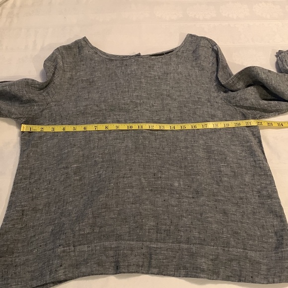 Tahari 100% Linen Back Buttons Lagenlook Top - Picture 11 of 13